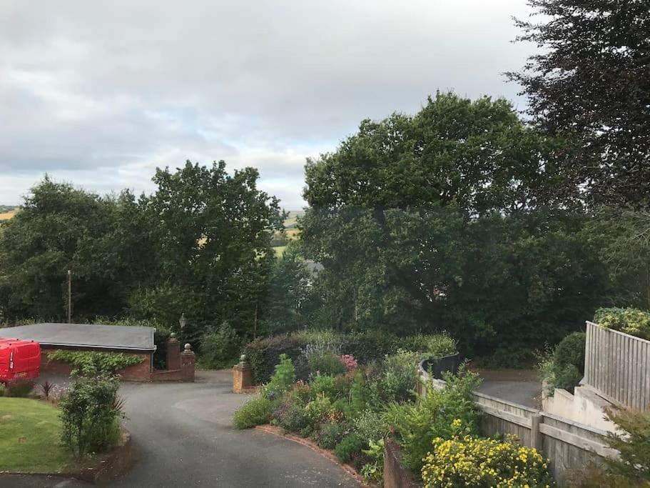 1 Bedroom Self Contained Separate Annexe In Exeter Ide Εξωτερικό φωτογραφία